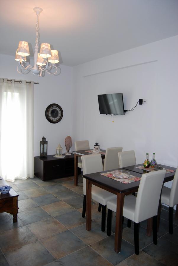 Aspous Studios And Rooms Скирос Экстерьер фото
